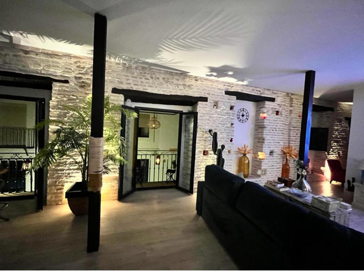Casa Duque Compartida Familiar 1-Habitacion Con Bano Propio Seville Ngoại thất bức ảnh