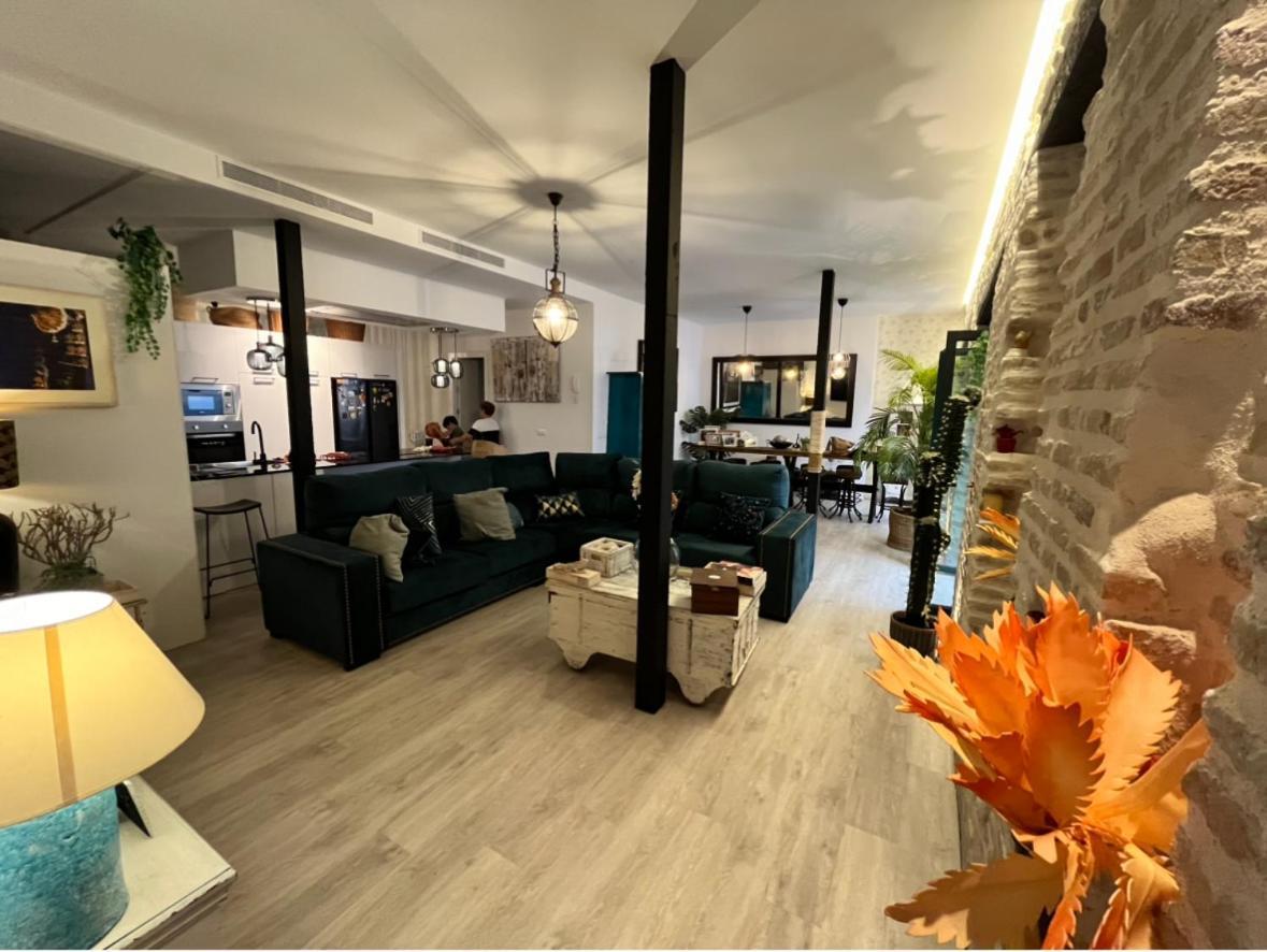 Casa Duque Compartida Familiar 1-Habitacion Con Bano Propio Seville Ngoại thất bức ảnh