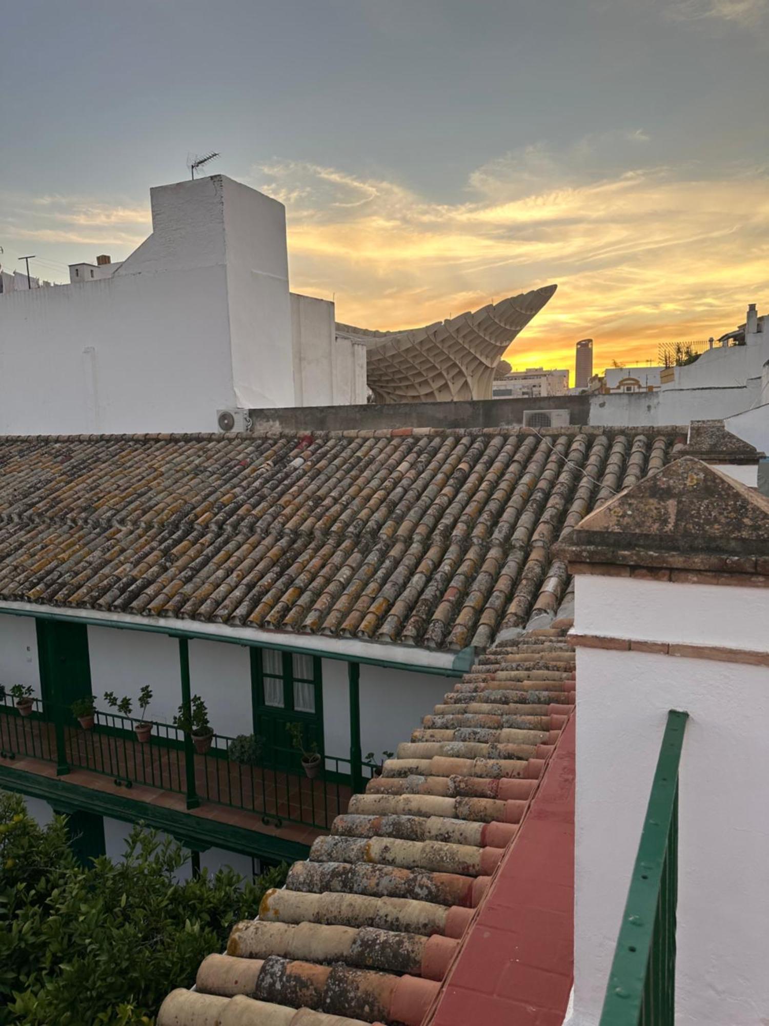 Casa Duque Compartida Familiar 1-Habitacion Con Bano Propio Seville Ngoại thất bức ảnh