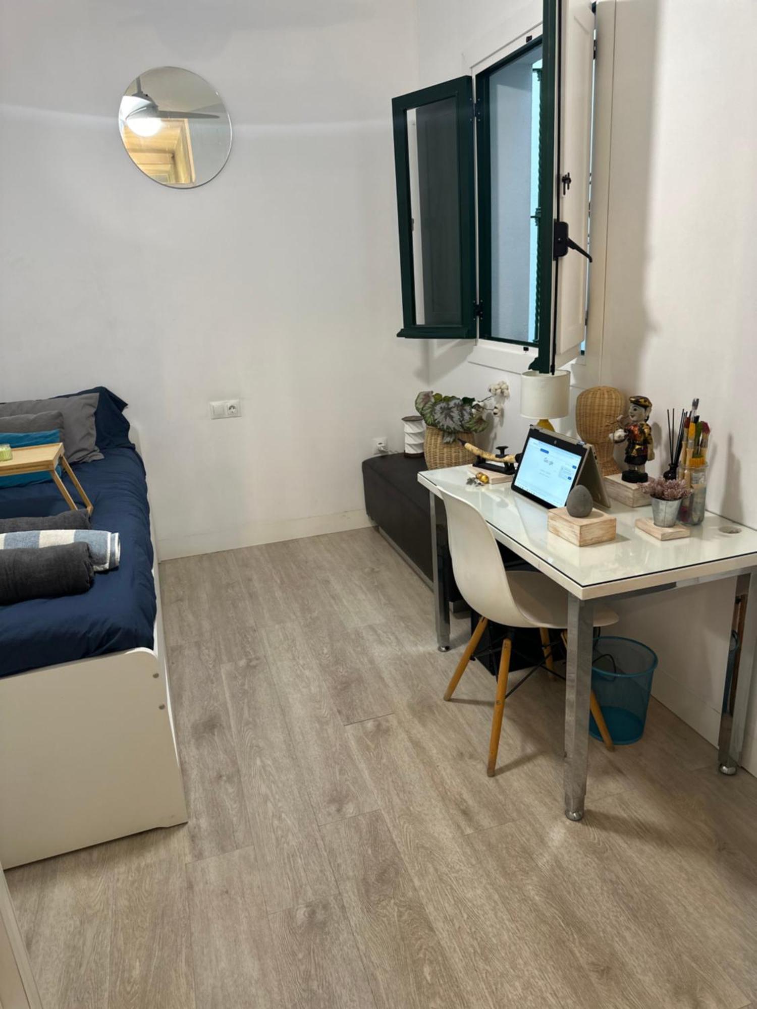 Casa Duque Compartida Familiar 1-Habitacion Con Bano Propio Seville Ngoại thất bức ảnh
